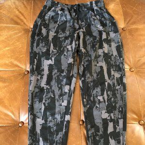 LulaRoe Jax joggers size S